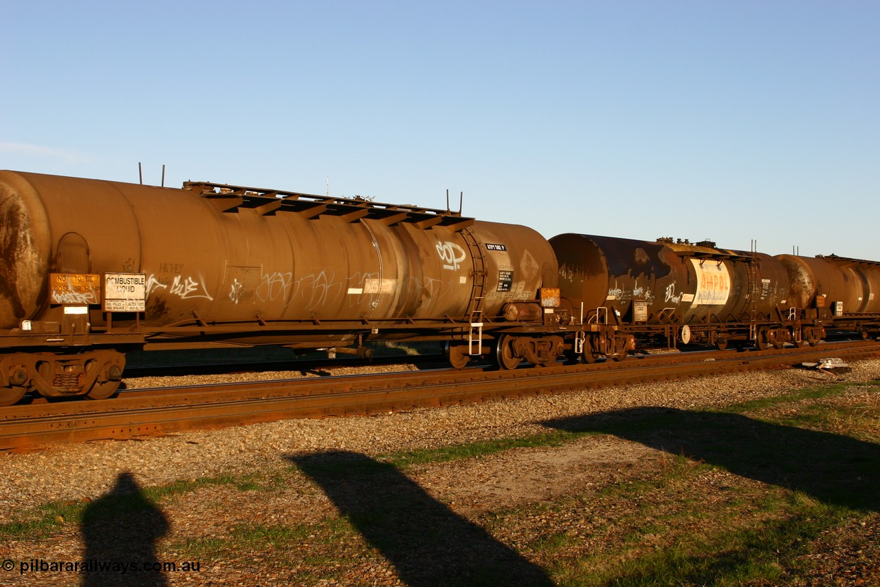 060603 5262 ATPY592P
Midland, ATPY 592 fuel tank waggon built by WAGR Midland Workshops in 1976 as one of four WJP type for AMPOL, capacity of 80500 litres, here in Caltex service.
Keywords: ATPY-type;ATPY592;WAGR-Midland-WS;WJP-type;WJPY-type;