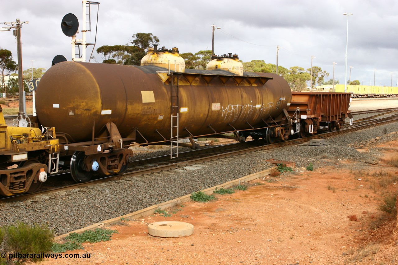070528 9296
West Kalgoorlie, ATTY 30672 fuel tanker, one of five built by AE Goodwin NSW in 1970 as WST class, recoded to WSTY and then ATTY. 78600 litre capacity.
Keywords: ATTY-type;ATTY30672;AE-Goodwin;WST-type;WSTY-type;