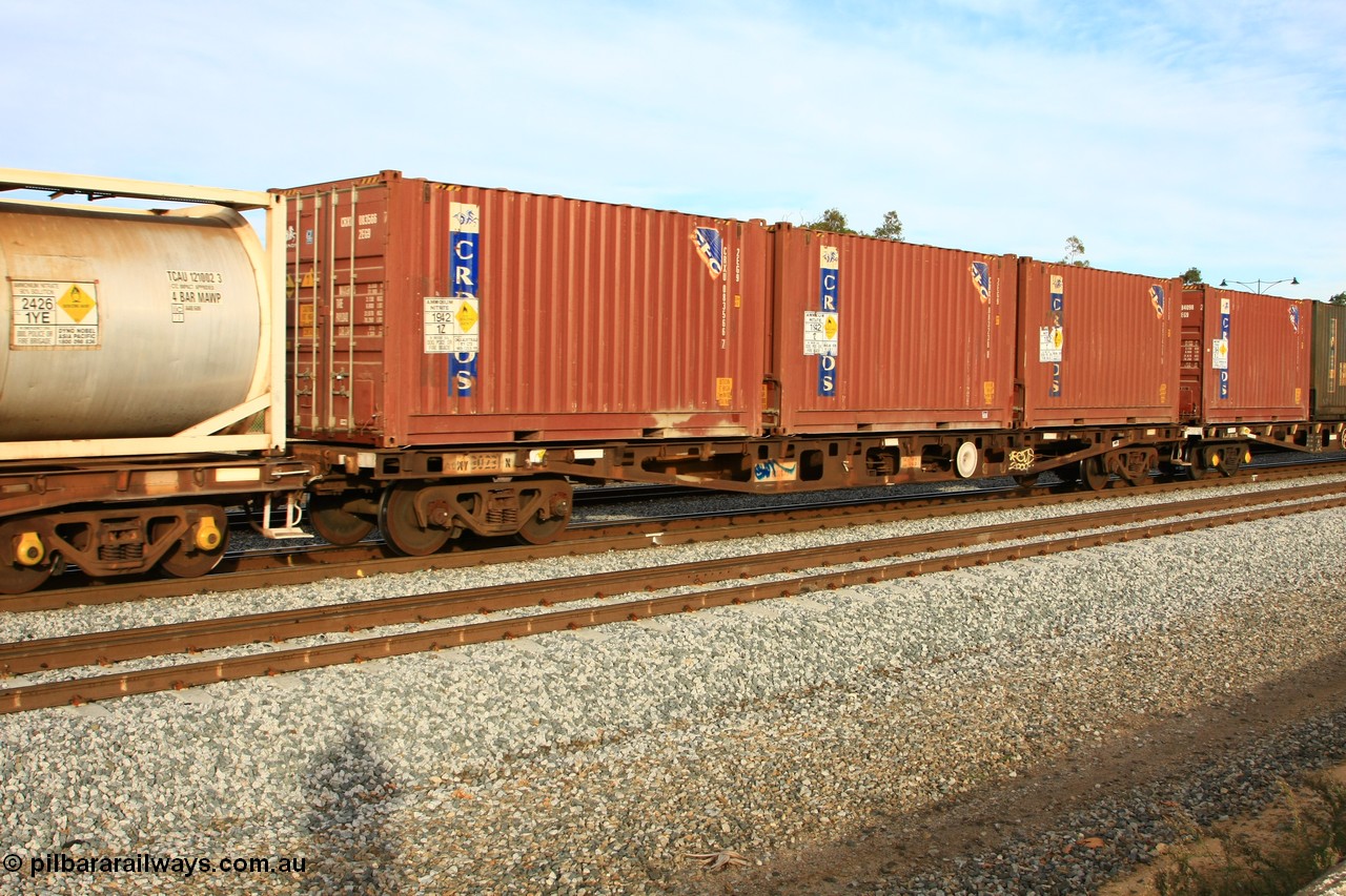 100611 0360
Midland, AQWY 30231 container flat waggon built by WAGR Midland Workshops in a batch of forty five WFX type container flats in 1974, recoded to WQCX in 1980. Loaded with three Cronos 20' 2EG9 type boxes used to convey ammonium nitrate.
Keywords: AQWY-type;AQWY30231;WAGR-Midland-WS;WFX-type;WQCX-type;