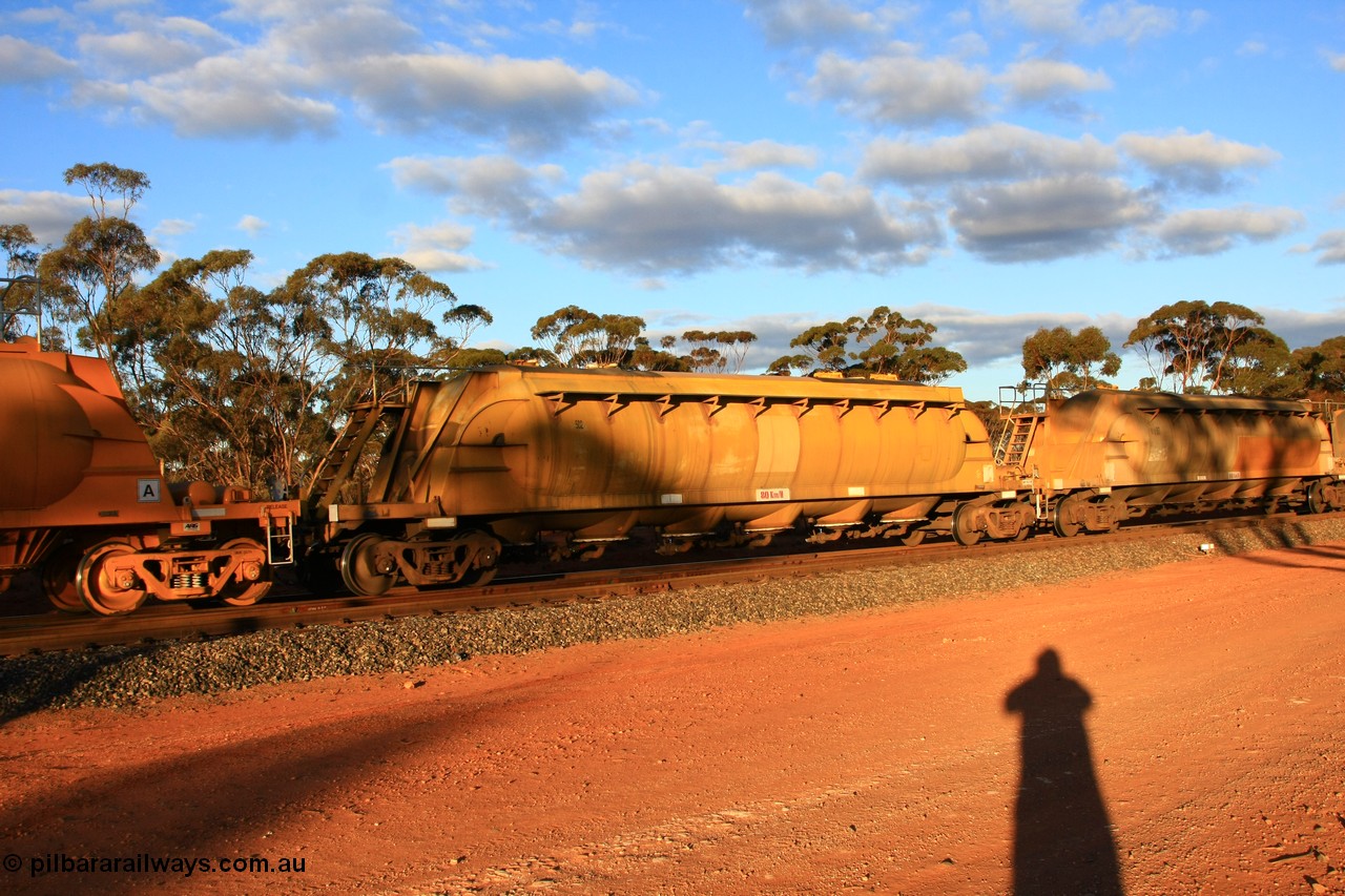 100731 3195
Binduli, WN 502, pneumatic discharge nickel concentrate waggon, one of thirty built by AE Goodwin NSW as WN type in 1970 for WMC.
Keywords: WN-type;WN502;AE-Goodwin;