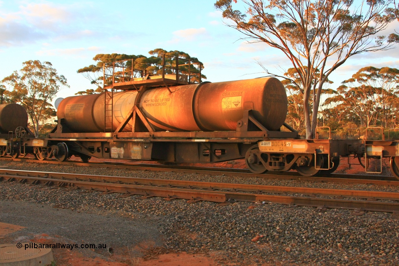 100731 3232
Binduli, AQHY 30045 with sulphuric acid tank CSA 0016, originally built by the WAGR Midland Workshops in 1964/66 at WF type flat waggons, then following several codes and modifications in 1997 seventy five were converted to WQH to carry CSA sulphuric acid tanks between Hampton/Kalgoorlie and Perth/Kwinana.
Keywords: AQHY-type;AQHY30045;WAGR-Midland-WS;WF-type;WFDY-type;WFDF-type;RFDF-type;WQH-type;