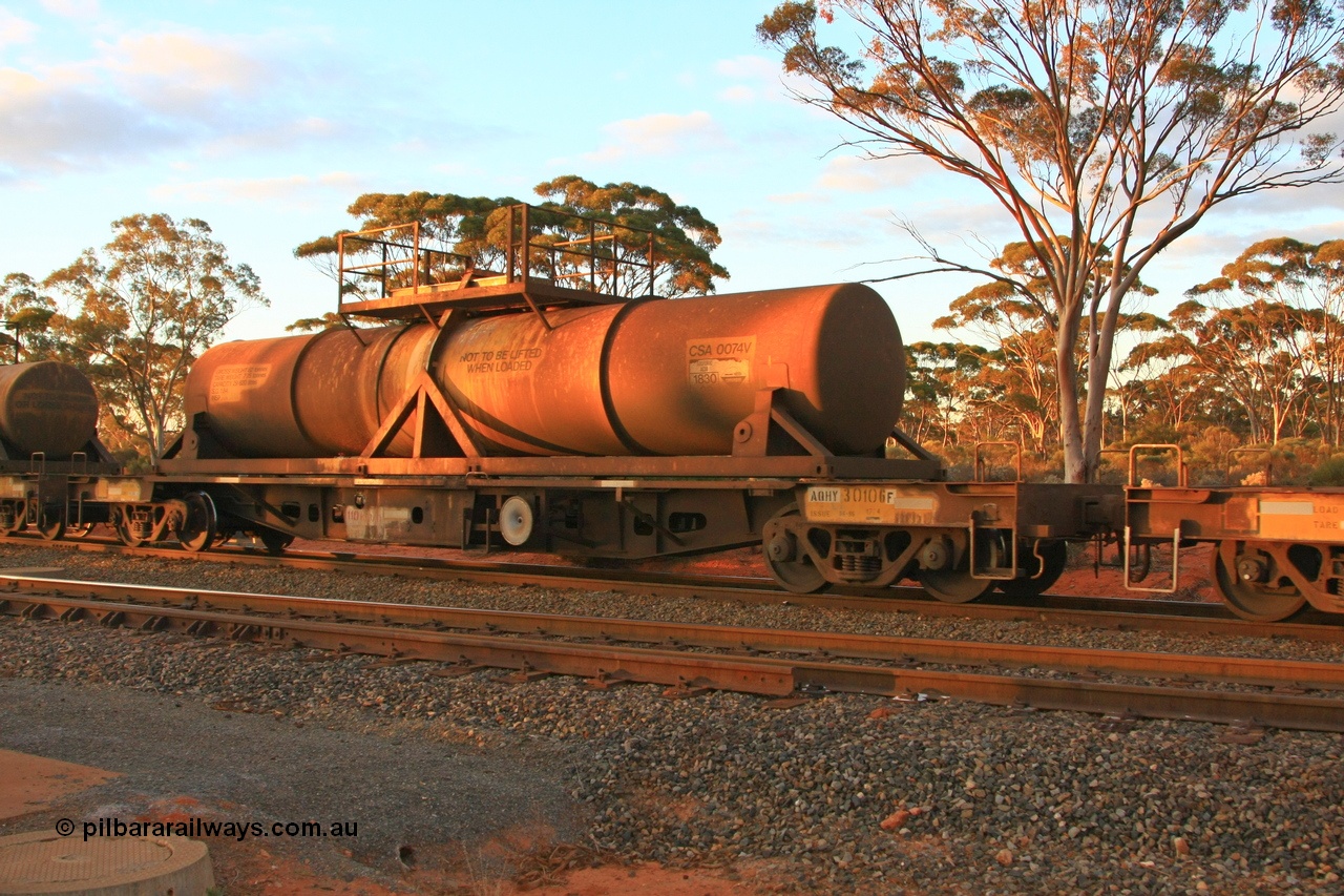 100731 3241
Binduli, AQHY 30106 with sulphuric acid tank CSA 0074, originally built by the WAGR Midland Workshops in 1964/66 at WF type flat waggons, then following several codes and modifications in 1997 seventy five were converted to WQH to carry CSA sulphuric acid tanks between Hampton/Kalgoorlie and Perth/Kwinana.
Keywords: AQHY-type;AQHY30106;WAGR-Midland-WS;WF-type;WMA-type;WFDY-type;WFDF-type;RFDF-type;WQH-type;