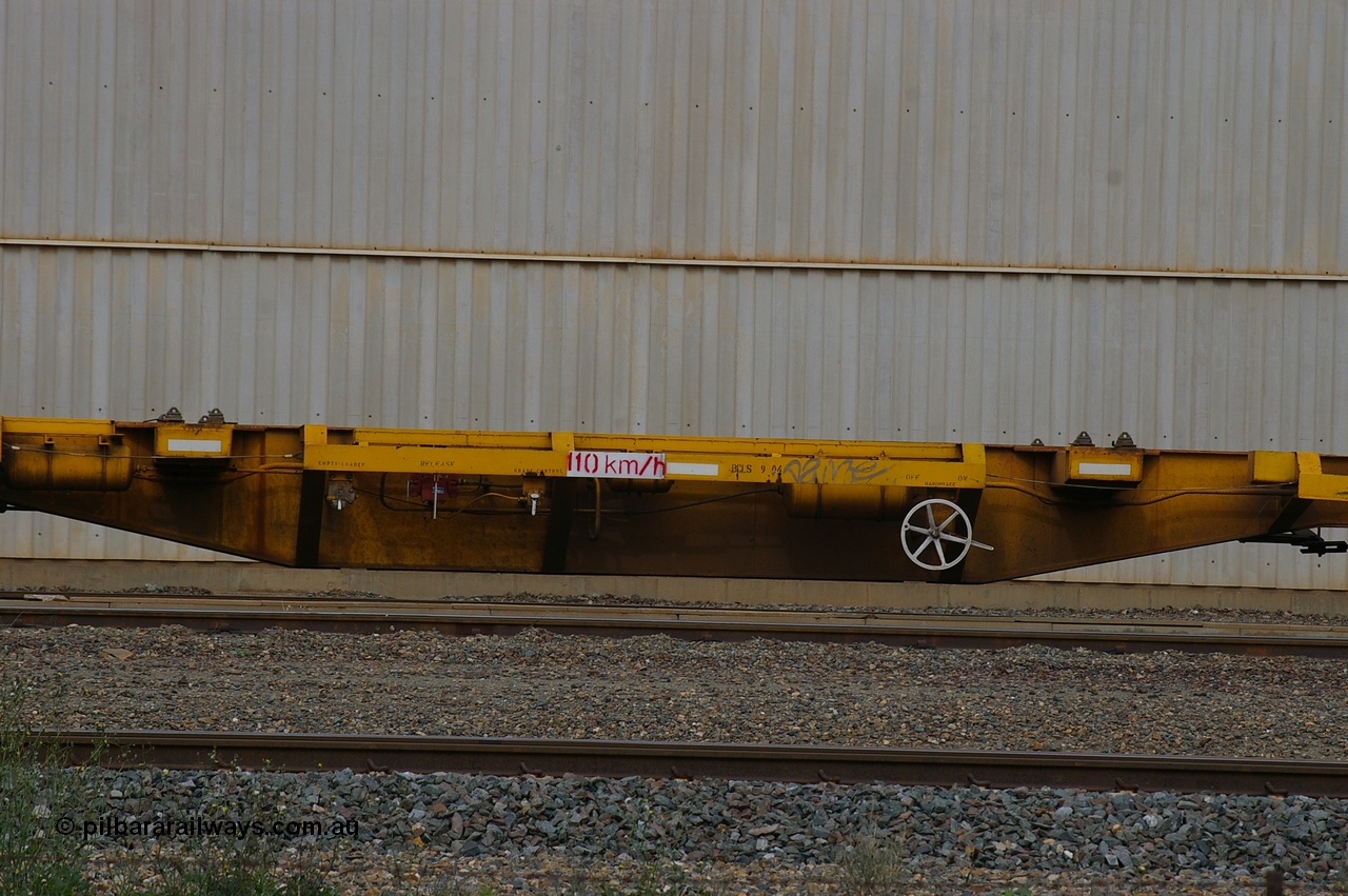 110710 7423 PD
West Kalgoorlie, AQAY 2273, this orphan waggon started life as a Comeng Vic built GOX type open waggon for Commonwealth Railways in 1970, then coded AOOX. Under AWR ownership is was reduced to this 3 TEU unit container skeletal waggon. Peter Donaghy image.
Keywords: Peter-D-Image;AQAY-type;AQAY2273;Comeng-Vic;GOX-type;AOOX-type;ROOX-type;ROKX-type;