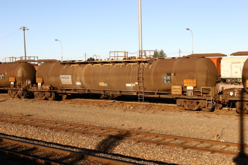 060528 4659
West Kalgoorlie, ATLF 561 fuel tank waggon, built by WAGR Midland Workshops 1973 for Shell as type WJL 86,490 litres, one compartment one dome with a safe fill capacity of 80,500 litres.
Keywords: ATLF-type;ATLF561;WAGR-Midland-WS;WJL-type;