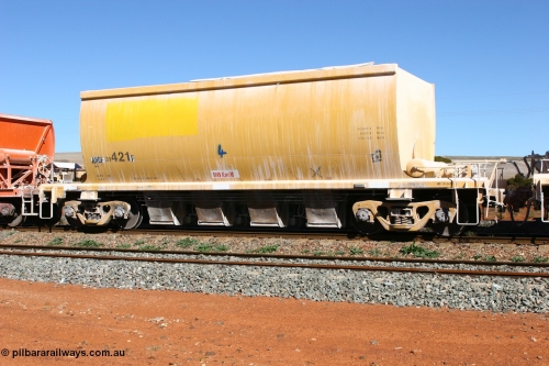 060530 4937
Parkeston, AHQF 31421 seen here in Loongana Limestone service, originally built by Goninan WA for Western Quarries as the leader of a batch of twenty coded WHA type in 1995. Purchased by Westrail in 1998.
Keywords: AHQF-type;AHQF31421;Goninan-WA;WHA-type;