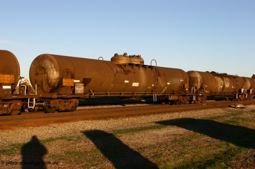 060603 5271 ATGY512Q
Midland, ATGY 512 fuel tank waggon built by Tulloch Ltd NSW in 1970 for BP Oil with 511 as WJG types, 96,000 litres one compartment two domes.
Keywords: ATGY-type;ATGY512;Tulloch-Ltd-NSW;WJG-type;