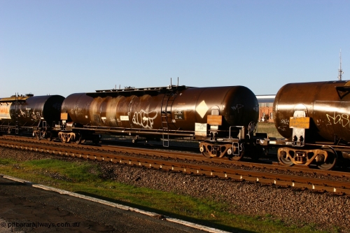 070609 0196
Midland, ATPY 593 fuel tank waggon built by WAGR Midland Workshops in 1976 as one of four WJP type for AMPOL, capacity of 80500 litres, here in Caltex service.
Keywords: ATPY-type;ATPY593;WAGR-Midland-WS;WJP-type;WJPY-type;