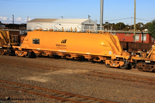 100601 8442
West Kalgoorlie, WNB 541, pneumatic discharge nickel concentrate waggon, leader of six units built by Bluebird Rail Services SA in 2010 for BHP Billiton.
Keywords: WNB-type;WNB541;Bluebird-Rail-Operations-SA;
