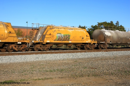 100609 09960
Midland, APNY 31158 one of twelve built by WAGR Midland Workshops in 1974 as WNA type pneumatic discharge nickel concentrate waggon, WAGR built and owned copies of the AE Goodwin built WN waggons for WMC.
Keywords: APNY-type;APNY31158;WAGR-Midland-WS;WNA-type;