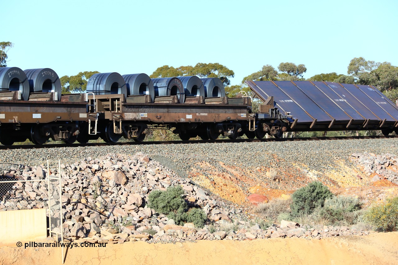 160522 2069
Binduli, 5MP2 steel train, RCSF 57 loaded with coils, former VR-V/Line CSX - VCSX coil steel waggon built by Victorian Railways Ballarat Nth Workshops 1972-73.
Keywords: RCSF-type;RCSF57;Victorian-Railways-Ballarat-Nth-WS;CSX-type;VCSX-type;