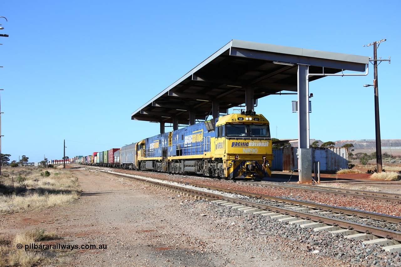 160522 2119
Parkeston, 6MP4 intermodal train stands at the fuel bay on the mainline with a pair of Goninan built GE model Cv40-9i NR class units NR 90 serial 7250-05/97-293 and NR 101 serial 7250-07/97-303.
Keywords: NR-class;NR90;Goninan;GE;Cv40-9i;7250-05/97-293;NR101;7250-07/97-303;