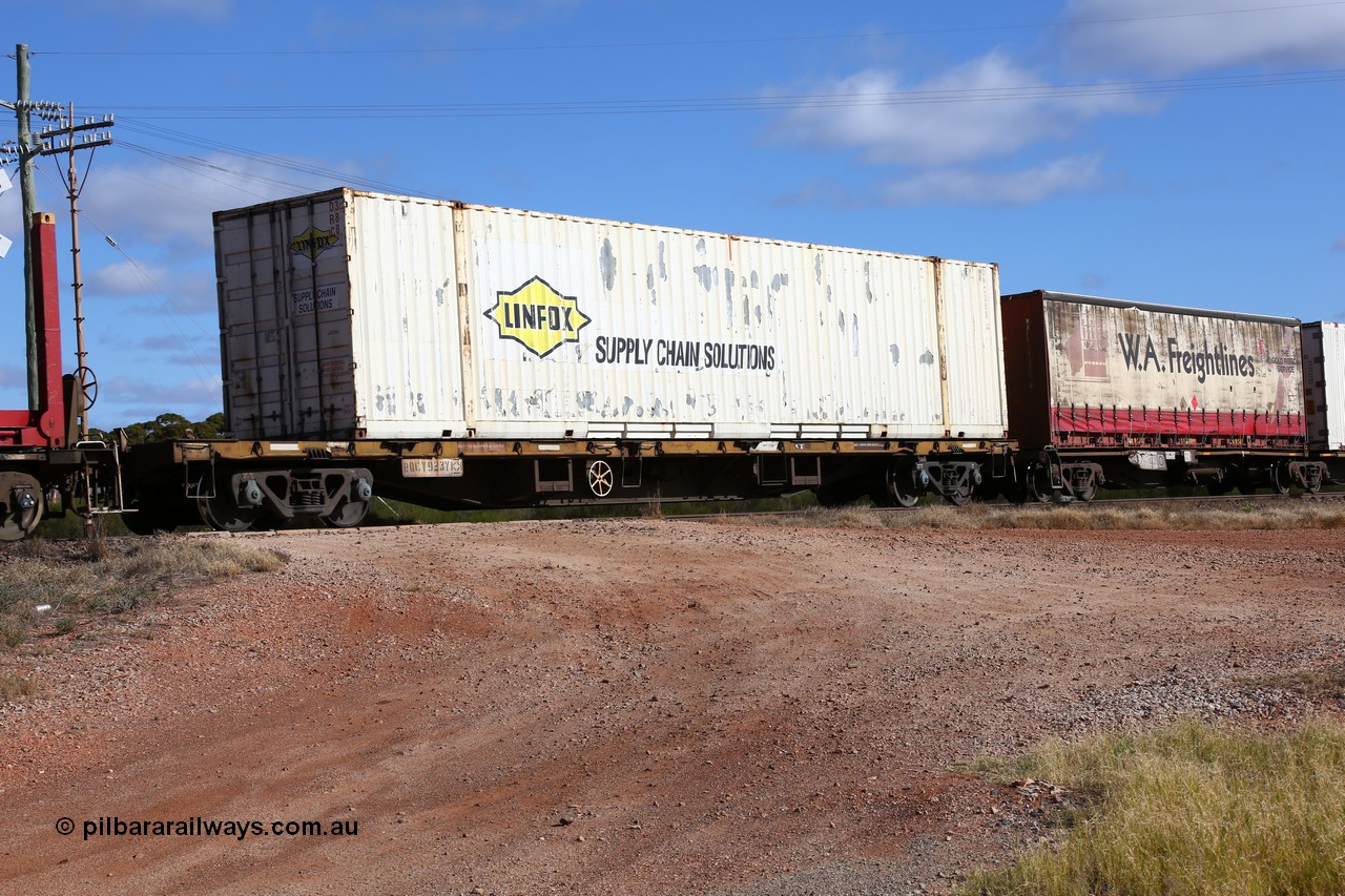 160522 2353
Parkeston, 7MP7 priority service train, RQCY 923 container waggon built by Victorian Railways Bendigo Workshops in 1976 as an FQX type, then VQCX and RQCX type in October 1994. Loaded with Linfox 53' container DRC 388.
Keywords: RQCY-type;RQCY923;Victorian-Railways-Bendigo-WS;FQX-type;VQCX-type;RQCX-type;