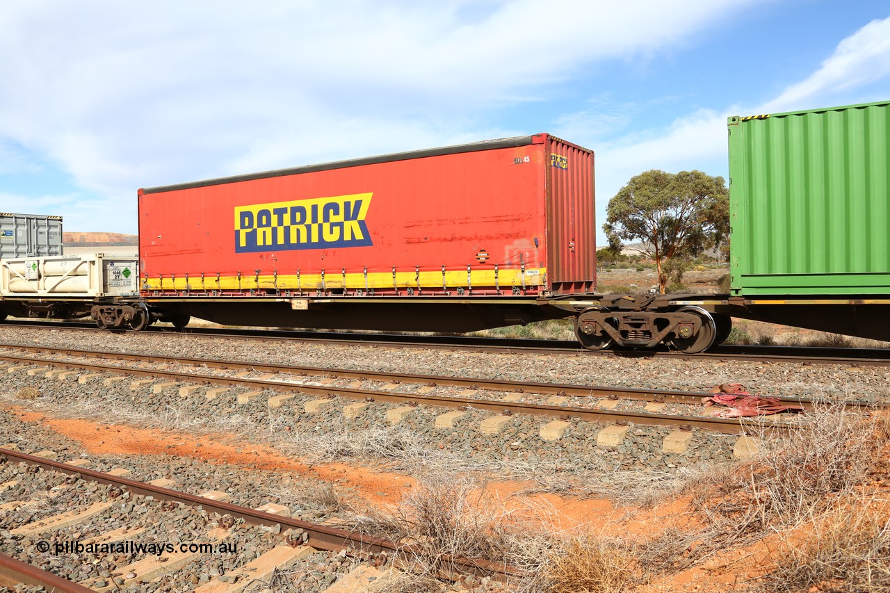 160523 2978
Parkeston, 7SP3 intermodal train, RRGY 7142 platform 5, RRGY type is a 2-pack articulated skeletal container waggon, one of fifty originally built by AN Rail Islington Workshops in 1996-97 as type RRBY, later rebuilt with 48' intermediate decks and recoded to RRGY. Loaded with Patricks 40' curtainsider SPD? 45.
Keywords: RRGY-type;RRGY7142;AN-Islington-WS;RRBY-type;