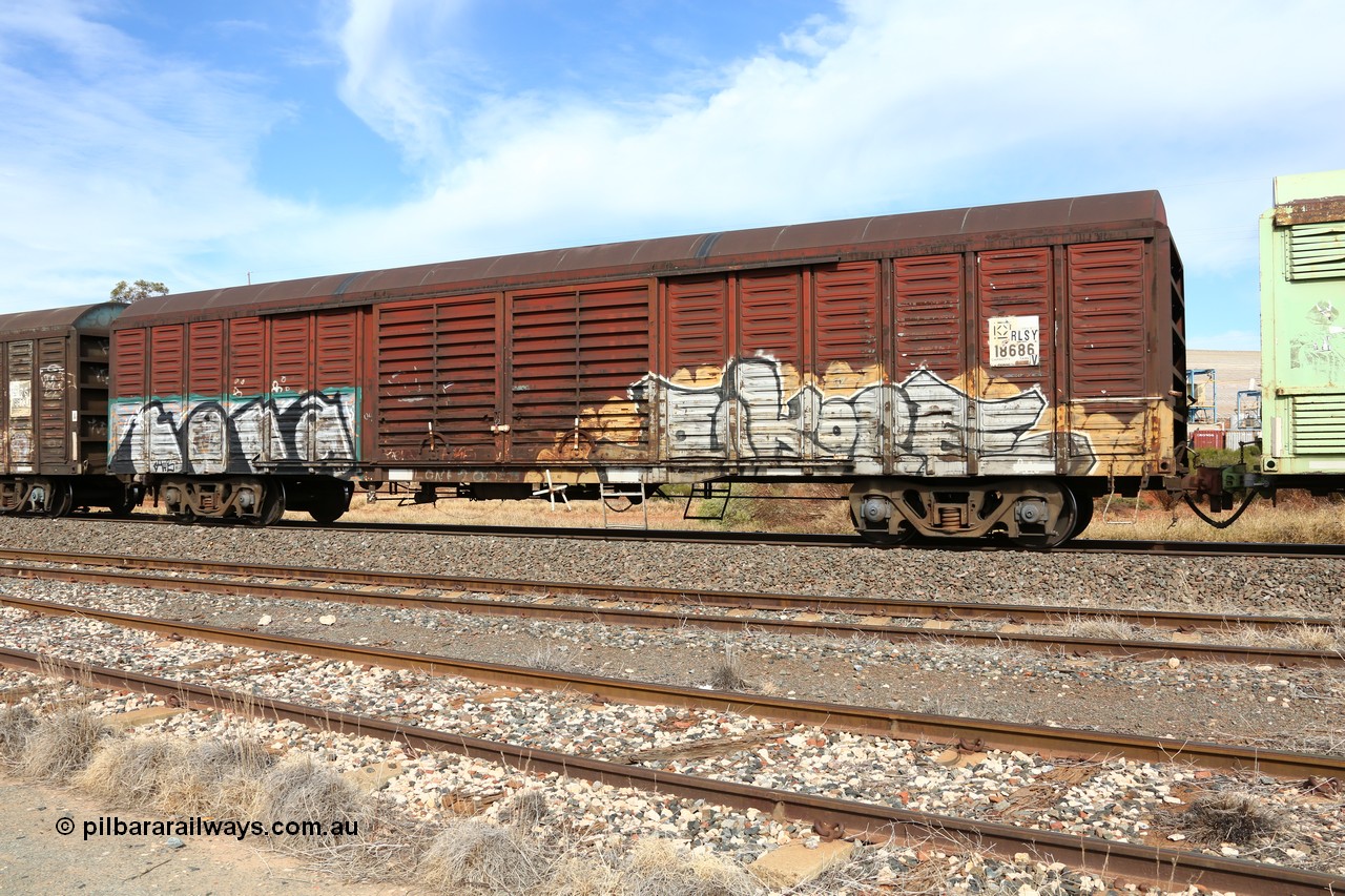 160523 3042
Parkeston, 7SP3 intermodal train, RLSY 18686 louvre van, one of one hundred fifty originally built by Comeng NSW as KLY in 1975-76, then recoded to NLKY, NLUY, RLUY.
Keywords: RLSY-type;RLSY18686;Comeng-NSW;KLY-type;NLKY-type;NLUY-type;RLUY-type;