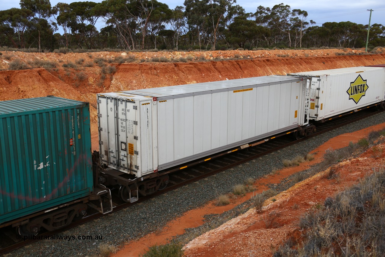 160524 3769
West Kalgoorlie, 2PM6 intermodal train, RQQY 7076 platform 5 of 5-pack articulated skel waggon set, 1 of 17 built by Qld Rail at Ipswich Workshops in 1995, 46' reefer ARLS 487.
Keywords: RQQY-type;RQQY7076;Qld-Rail-Ipswich-WS;