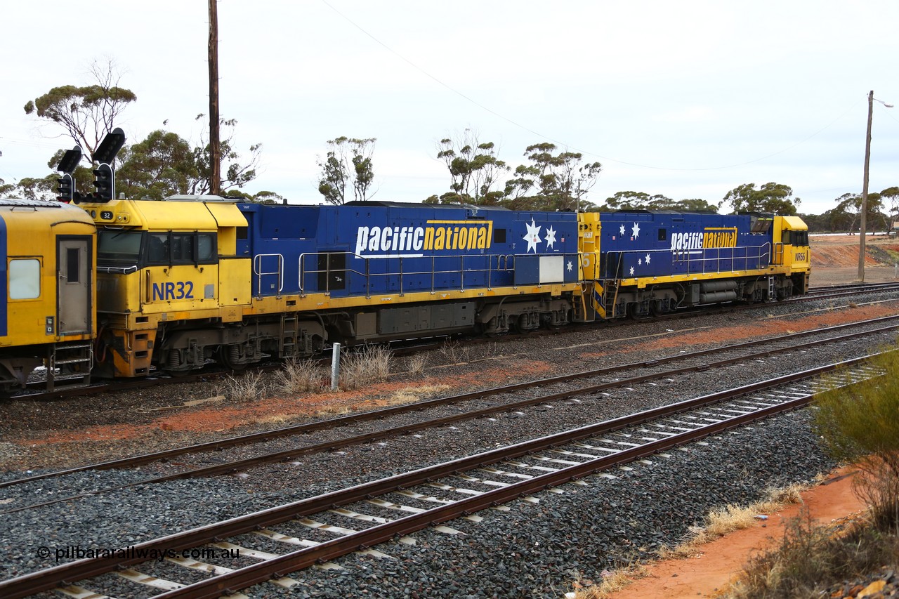 160524 4241
West Kalgoorlie, 1MP2 steel train, shunts off waggons with a pair of Goninan built GE model Cv40-9i NR class units NR 66 serial 7250-12 / 96-268 and NR 32 serial 7250-06 / 97-234 performing the shunt.
Keywords: NR-class;NR32;Goninan;GE;Cv40-9i;7250-06/97-234;