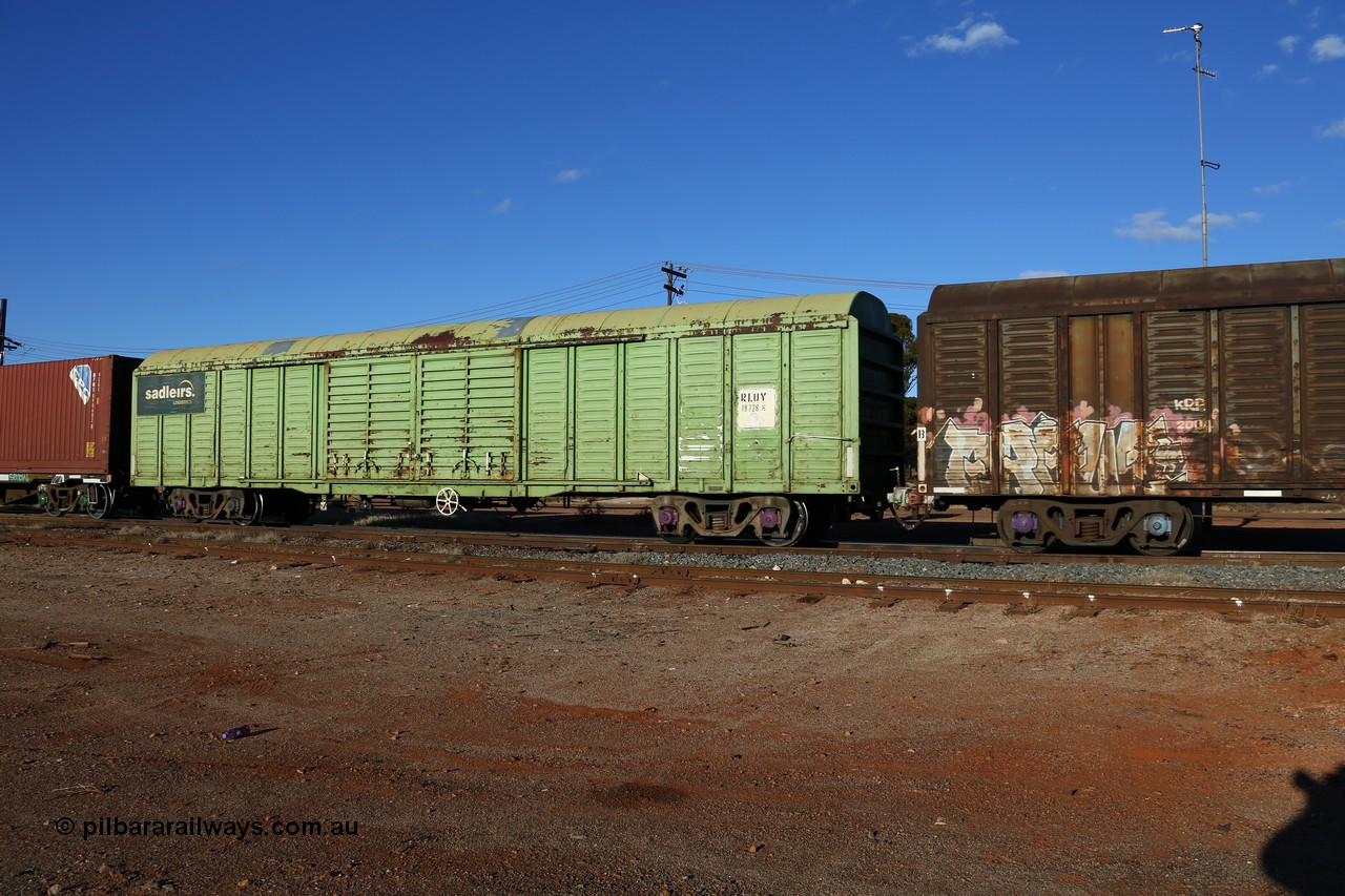 160528 8350
Parkeston, 5SP5 intermodal train, RLUY 18728 in Sadleirs traffic. One of one hundred and fifty built by Comeng NSW as the KLY type louvre vans in 1975/76. Transferred to National Rail in 1994 and recoded from NLKY / NLUY.
Keywords: RLUY-type;RLUY18728;Comeng-NSW;KLY-type;NLKY-type;