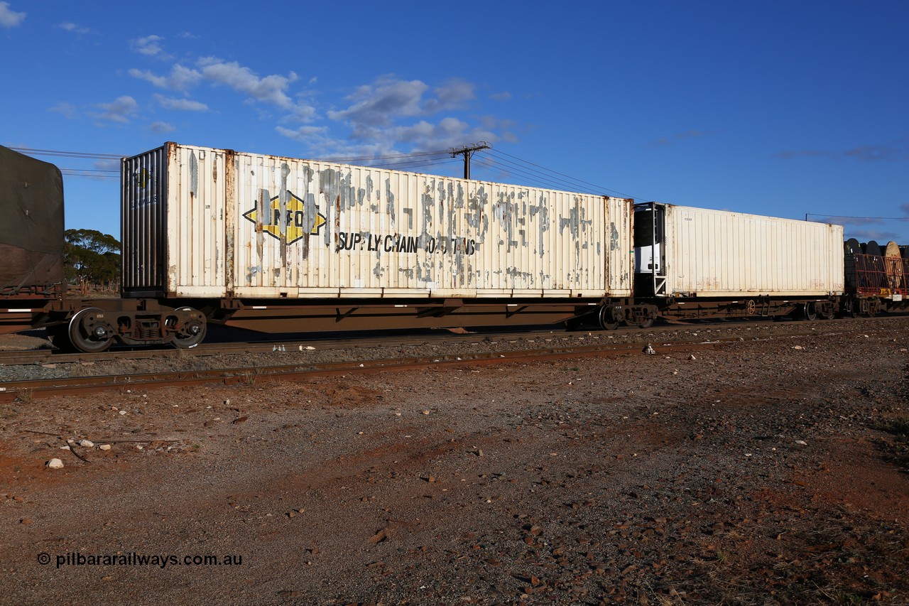 160528 8358
Parkeston, 5SP5 intermodal train, PRXY 5004 originally owned by FCL, five PRXY type articulated five pack container waggon sets with 48' decks were built by Qiqihar Rollingstock Works in China in 2005, with a 53' Linfox container DRC 262.
Keywords: PRXY-type;PRXY5004;Qiqihar-Rollingstock-Works-China;