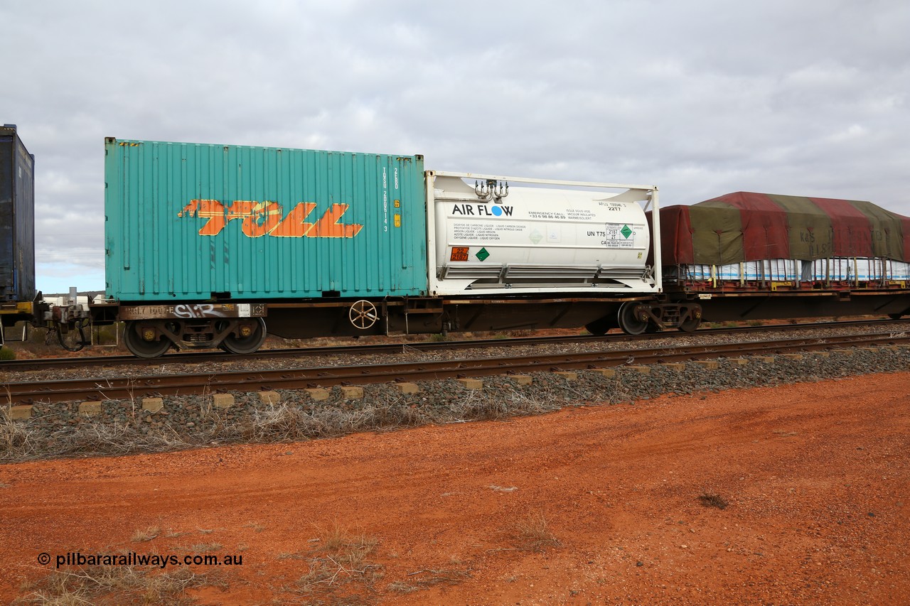 160529 8785
Parkeston, 6MP4 intermodal train, RQLY 1007 an articulated five unit container waggon with centre well, one of a batch of fourteen built by AN Rail Islington Workshops in 1991 as AQLY type, platform 5 loaded with Toll 20' 2EB0 type container TQSU 200614 and an Air Flow 20' ISO 22T7 type tanktainer AFLU 100046 with carbon dioxide.
Keywords: RQLY-type;RQLY1007;AN-Islington-WS;AQLY-type;