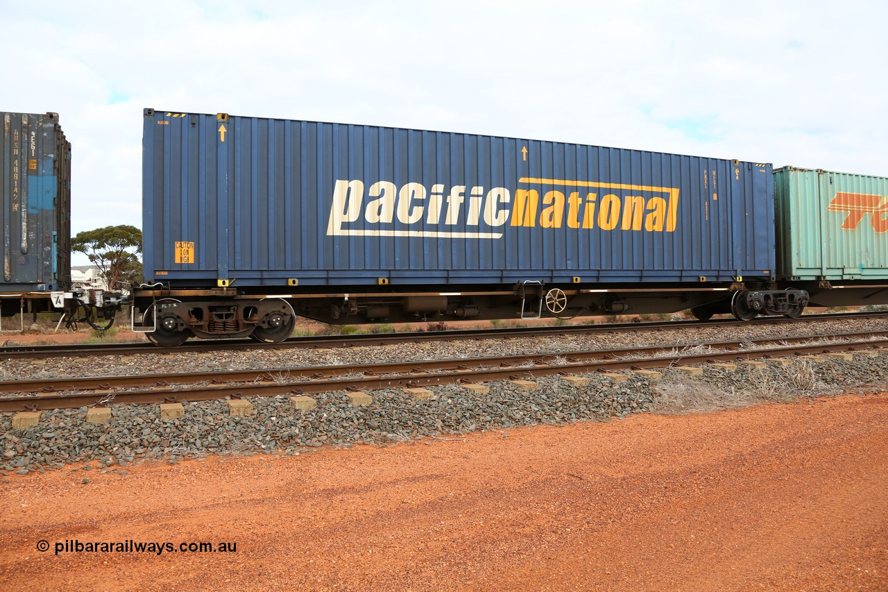 160529 8821
Parkeston, 6MP4 intermodal train, RRQY 8314
Keywords: RRQY-type;RRQY8314;Qiqihar-Rollingstock-Works-China;