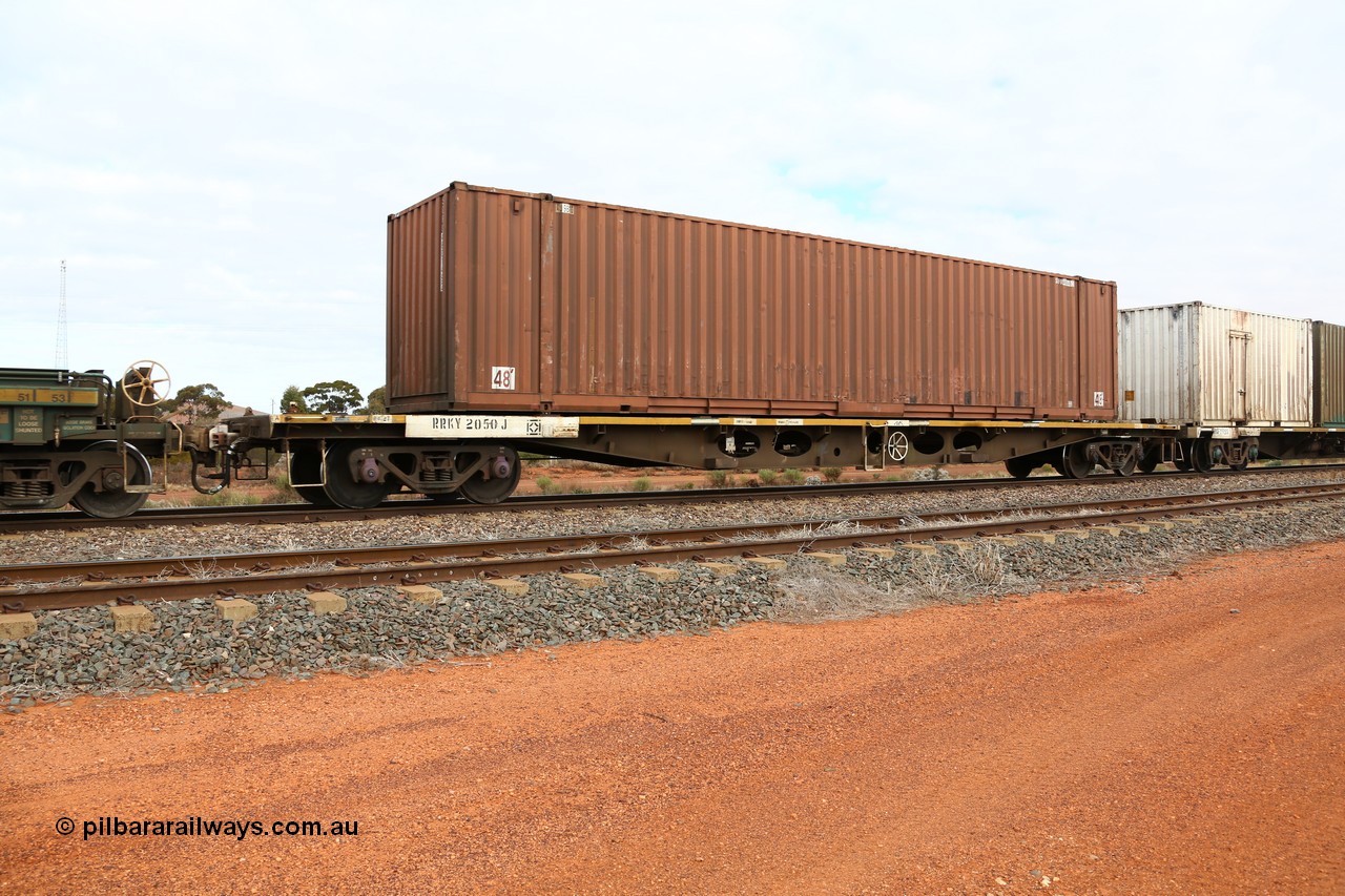 160529 8829
Parkeston, 6MP4 intermodal train, RRKY 2050
Keywords: RRKY-type;RRKY2050;Comeng-SA;RMX-type;AQMX-type;AQSY-type;RQKY-type;