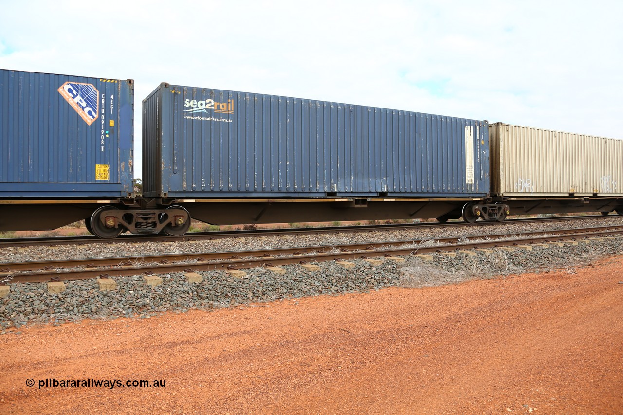 160529 8837
Parkeston, 6MP4 intermodal train, RQJY 4
Keywords: RQJY-type;RQJY4;AN-Islington-WS;AQJY-type;