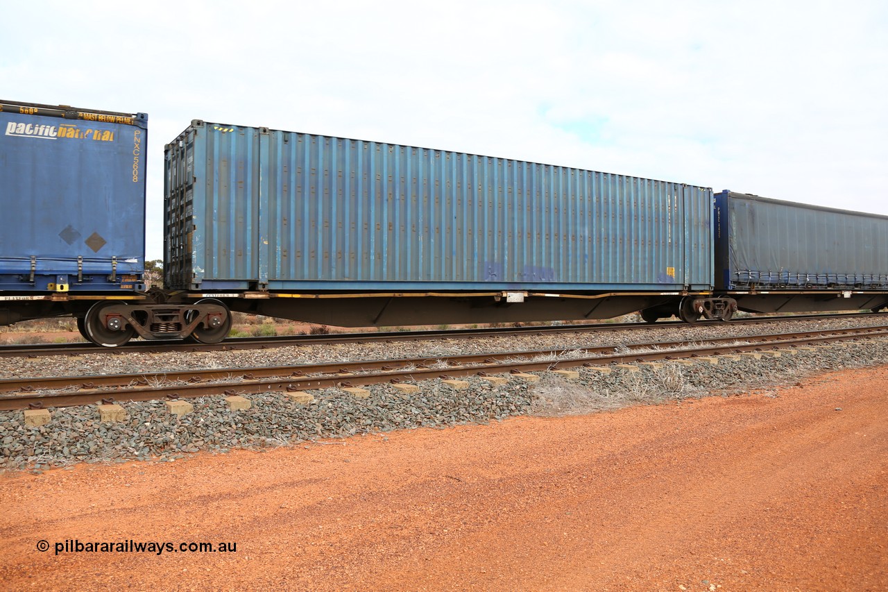 160529 8848
Parkeston, 6MP4 intermodal train, RRAY 7232
Keywords: RRAY-type;RRAY7232;ABB-Engineering-NSW;