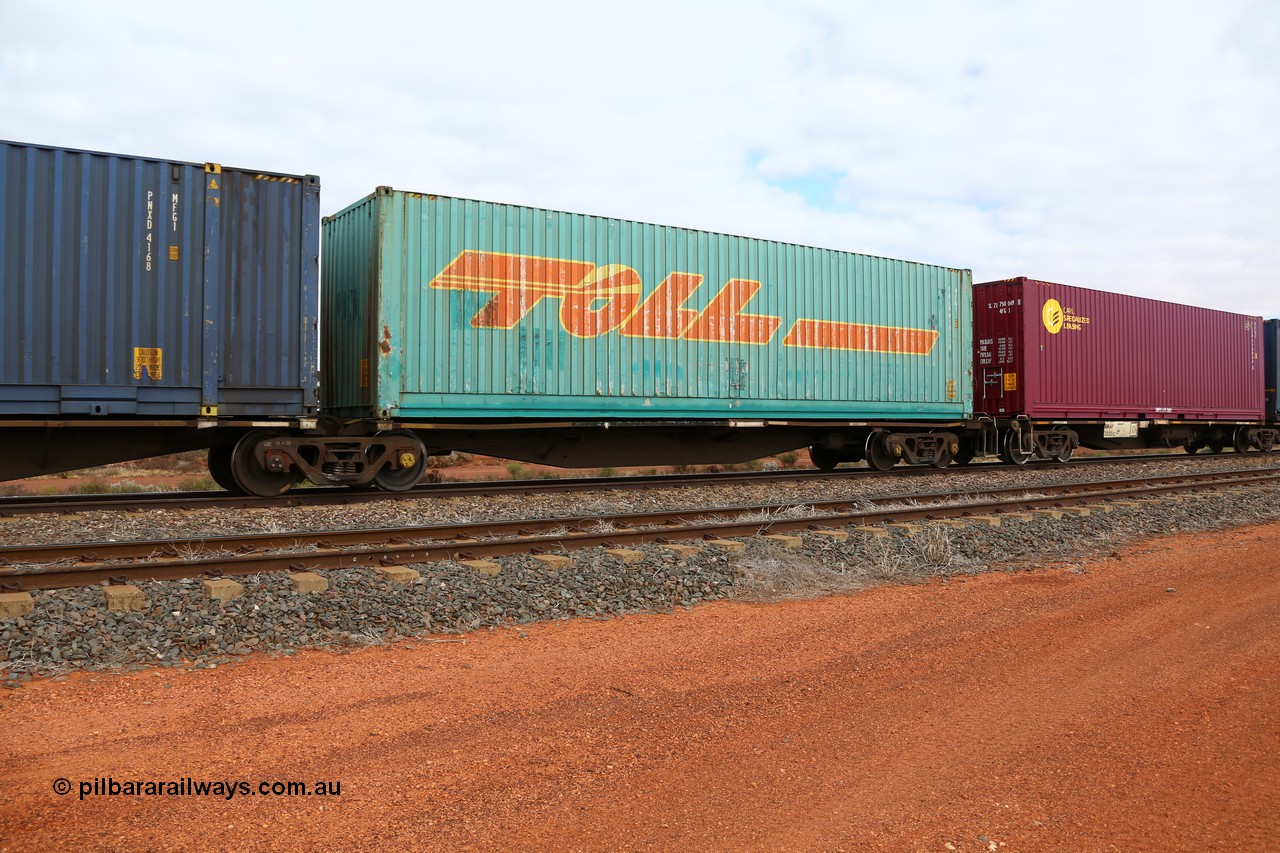 160529 8851
Parkeston, 6MP4 intermodal train, RRGY 7130
Keywords: RRGY-type;RRGY7130;RRBY-type;AN-Islington-WS;