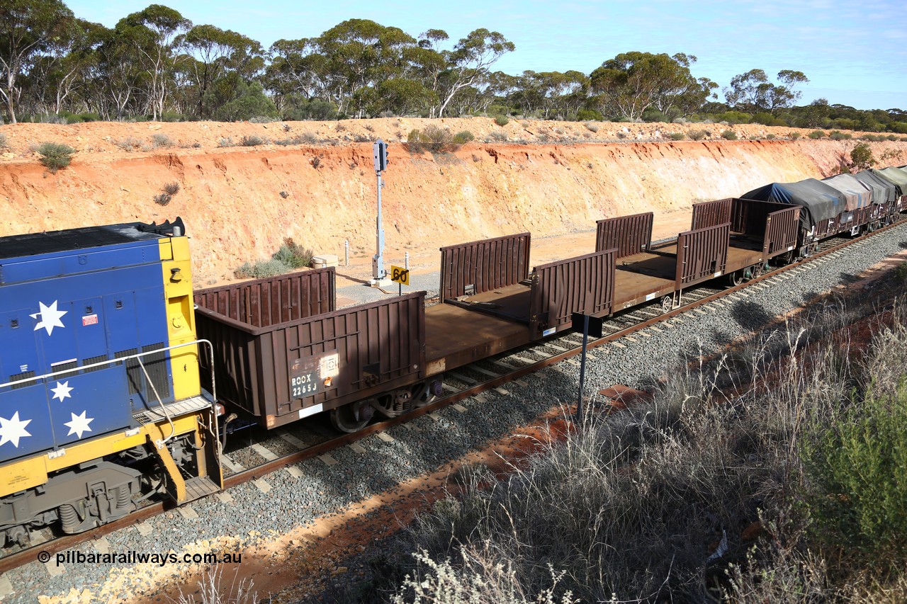 160531 9836
Binduli, 3PM4 steel train, empty ROOX 2265, a Comeng Victoria built GOX from 1972, recoded to AOOX.
Keywords: ROOX-type;ROOX2265;Comeng-Vic;GOX-type;AOOX-type;