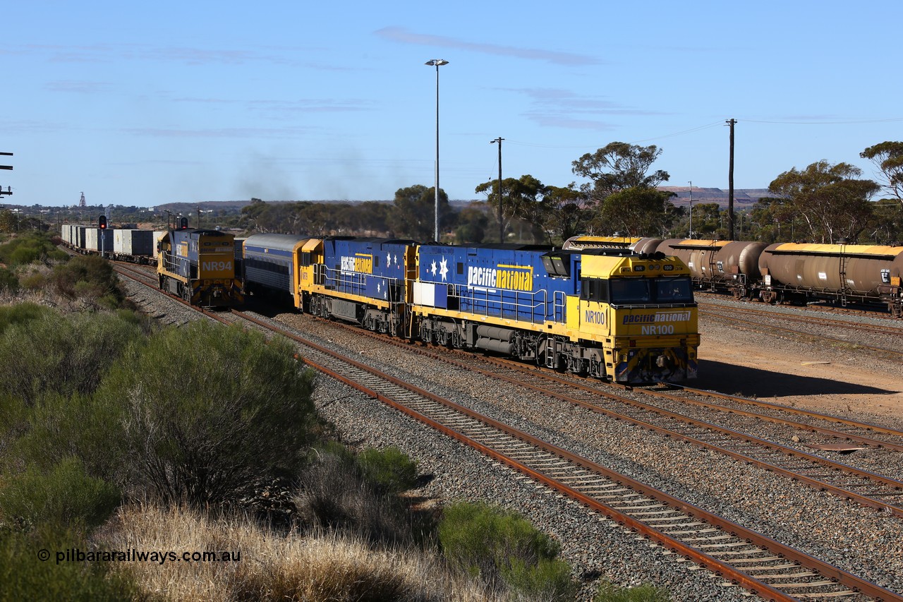 160531 9889
West Kalgoorlie, 1MP2 steel train, NR 100
Keywords: NR-class;NR100;Goninan;GE;Cv40-9i;7250-07/97-304;