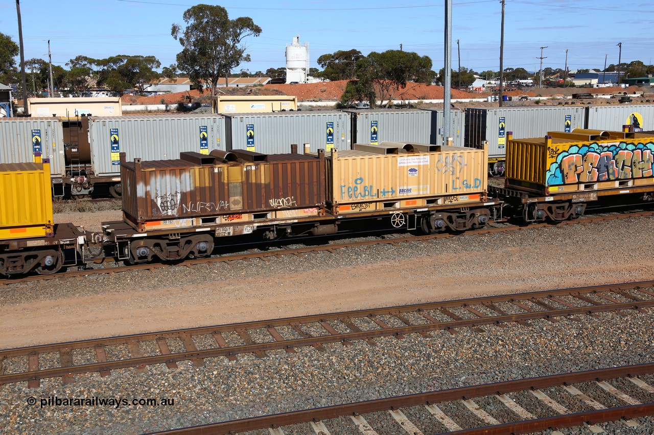 160531 9912
West Kalgoorlie, 1MP2 steel train, RQIY 10172
Keywords: RQIY-type;RQIY10172;