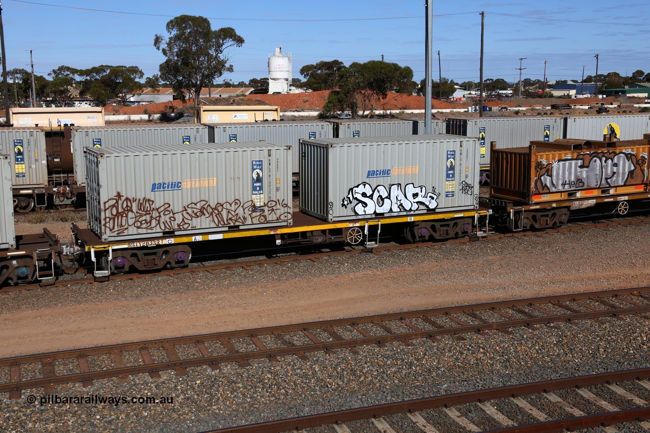 160531 9915
West Kalgoorlie, 1MP2 steel train, RKLY 20332 container waggon, originally built by EPT NSW in 1979-81 as an BDY / NODY open waggon before being heavily modified by ANI Engineering in 1998
Keywords: RKLY-type;RKLY20332;EPT-NSW;BDY-type;