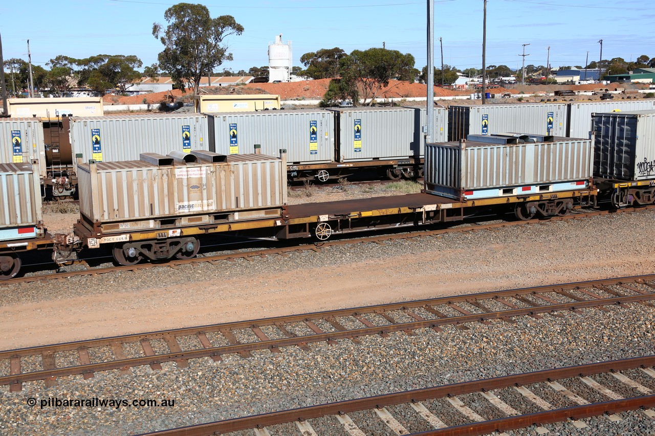 160531 9919
West Kalgoorlie, 1MP2 steel train, VQCY 665
Keywords: VQCY-type;VQCY665;