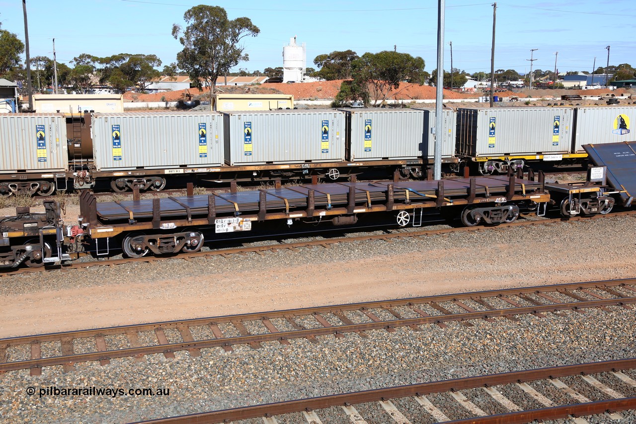 160531 9925
West Kalgoorlie, 1MP2 steel train, RKQF 60272
Keywords: RKQF-type;RKQF60272;