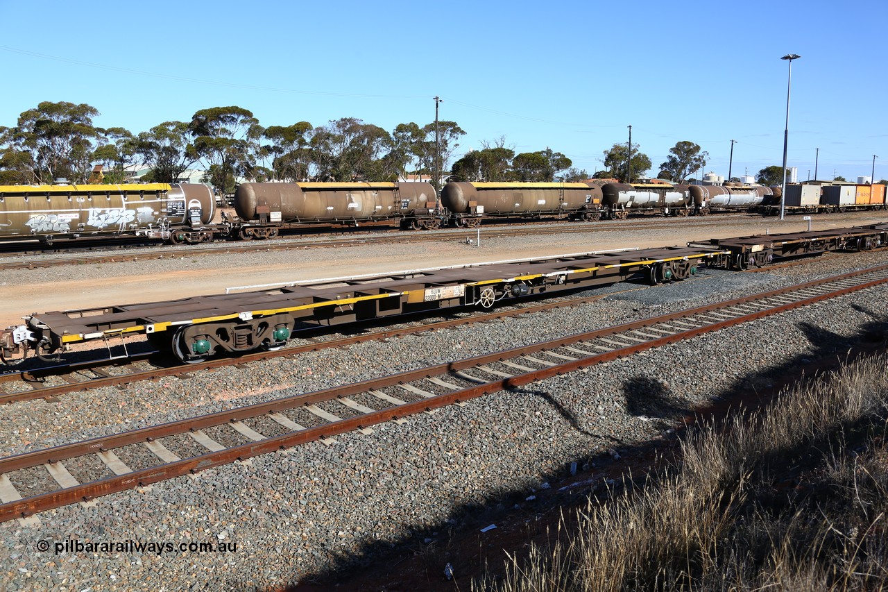 160531 9942
West Kalgoorlie, 3PM4 steel train, empty container waggon RQJW 22000.
Keywords: RQJW-type;RQJW22000;