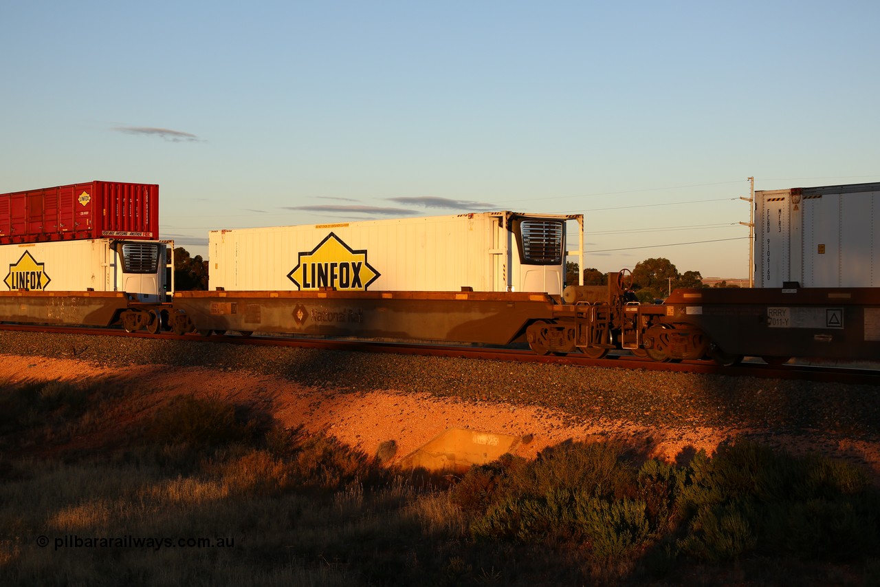 160601 10106
West Kalgoorlie, 2MP5 intermodal train, RRZY 7019
Keywords: RRZY-type;RRZY7019;Goninan-NSW;