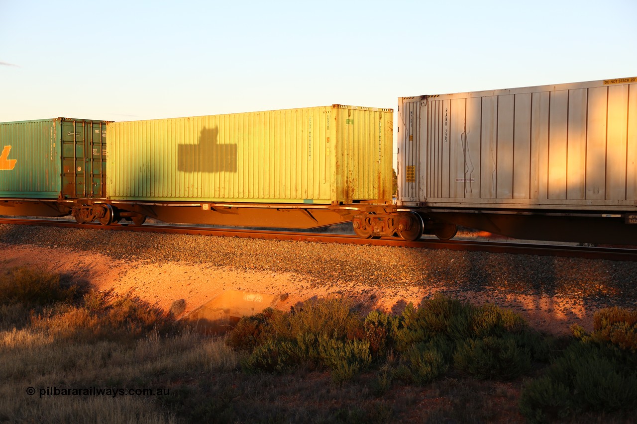 160601 10134
West Kalgoorlie, 2MP5 intermodal train, RRGY 7133 48' platform 3 of 5-pack articulated skel waggon, one of fifty built by AN Rail Islington Workshops in 1996-97 as type RRBY, later rebuilt with 48' intermediate decks and coded RRGY, 40' green SCF box SCFU 400400 with a logo painted out.
Keywords: RRGY-type;RRGY7133;AN-Islington-WS;RRBY-type;