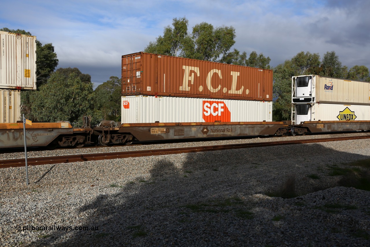 160609 0445
Woodbridge, 5PM5 intermodal train, RRZY 7019
Keywords: RRZY-type;RRZY7019;Goninan-NSW;