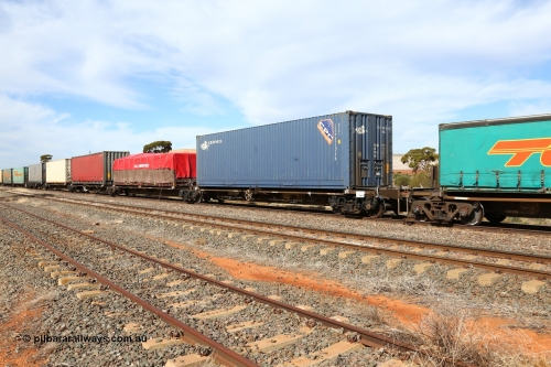 160523 2948
Parkeston, 7SP3 intermodal train, RRQY 8307 5-pack articulated skel waggon, one of forty one sets built by Qiqihar Rollingstock Works China in 2006 loaded with 40' containers.
Keywords: RRQY-type;RRQY830P;Qiqihar-Rollingstock-Works-China;