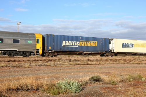160525 4441
Parkeston, 3PM7 priority service train, RQQY 7077 platform 1 of 5-pack articulated skel waggon set, 1 of 17 built by Qld Rail at Ipswich Workshops in 1995, 48' Pacific National box PNXL 4320.
Keywords: RQQY-type;RQQY7077;Qld-Rail-Ipswich-WS;