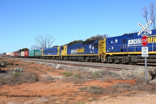 160527 5566
Karonie, 4MP5 intermodal train, AN 9, one of eleven AN class built by Clyde Engineering EMD as model JT46C serial 93-1305 for Australian National in 1992-93.
Keywords: AN-class;AN9;Clyde-Engineering-Somerton-Victoria;EMD;JT46C;93-1305;