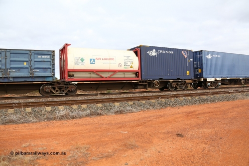 160529 8781
Parkeston, 6MP4 intermodal train, RQLY 1007 an articulated five unit container waggon with centre well, one of a batch of fourteen built by AN Rail Islington Workshops in 1991 as AQLY type, platform 1 with a Cronos 20' 2EG1 type box TINT 123159[6] and an Air Liquide 20' 22T8 type ISO tank EURU 920004[1] with carbon dioxide.
Keywords: RQLY-type;RQLY1007;AN-Islington-WS;AQLY-type;