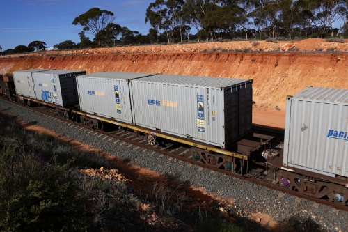 160531 9844
Binduli, 3PM4 steel train, RKLY 20343
Keywords: RKLY-type;RKLY20343;