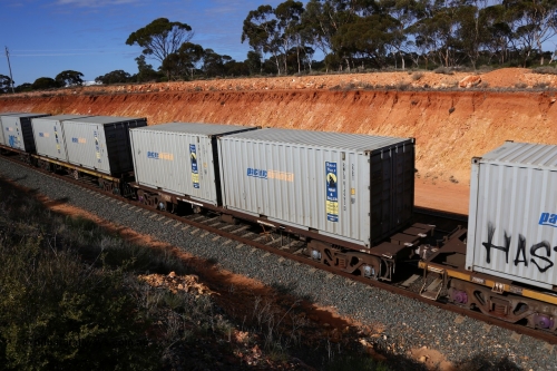 160531 9845
Binduli, 3PM4 steel train, RQIY 10173
Keywords: RQIY-type;RQIY10173;