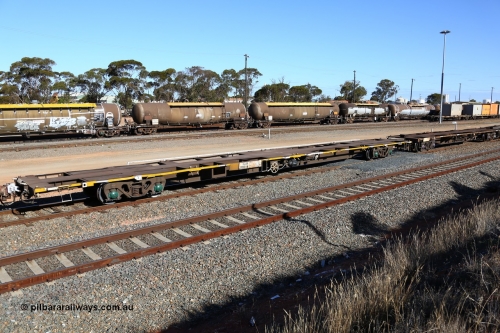 160531 9942
West Kalgoorlie, 3PM4 steel train, empty container waggon RQJW 22000.
Keywords: RQJW-type;RQJW22000;