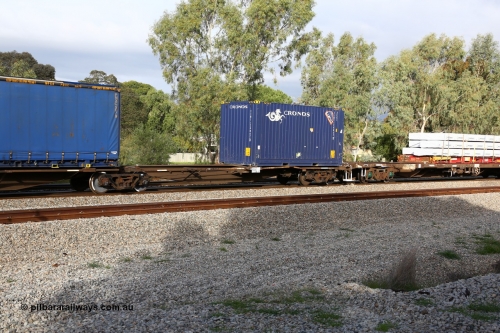 160609 0430
Woodbridge, 5PM5 intermodal train, RRAY 7256 platform 1 of 5-pack articulated skel waggon set, one of 100 built by ABB Engineering NSW 1996-2000, with a Cronos 20' 2EG1 type box TINT 124862[3].
Keywords: RRAY-type;RRAY7256;ABB-Engineering-NSW;