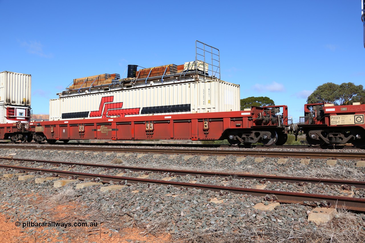 160522 2204
Parkeston, SCT train 6MP9 operating from Melbourne to Perth, PWWY type PWWY 0032 one of forty well waggons built by Bradken NSW for SCT, loaded with a 48' MFG1 SCT unit SCTDS 4810 and an unidentified 40' flat rack.
Keywords: PWWY-type;PWWY0032;Bradken-NSW;