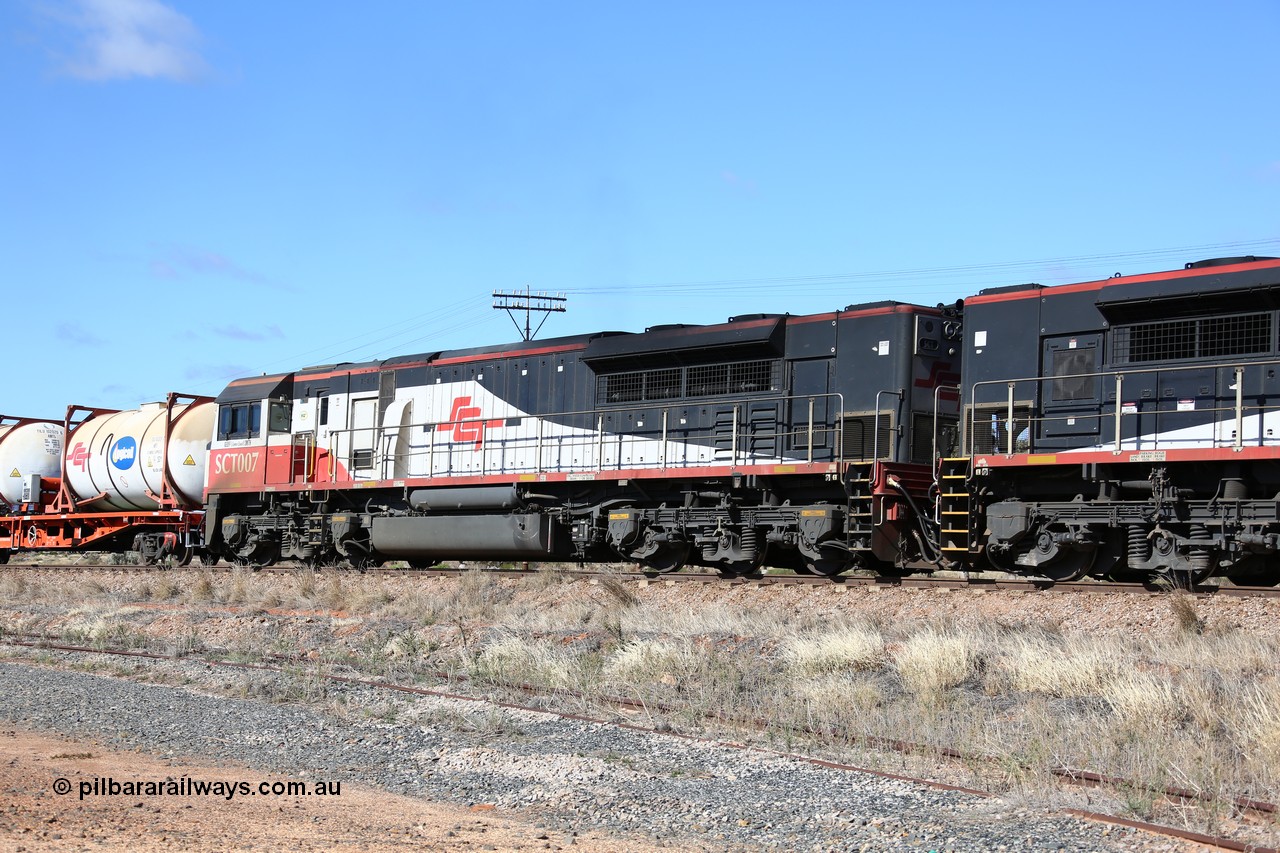 160522 2218
Parkeston, SCT train 6MP9 operating from Melbourne to Perth departs for West Kalgoorlie and eventually Perth behind EDI Downer built EMD model GT46C-ACe unit SCT 007 'Geoff (James Bond) Smith' serial 97-1731 with 76 waggons for 5382 tonnes and 1800 metres length.
Keywords: SCT-class;SCT007;07-1731;EDI-Downer;EMD;GT46C-ACe;