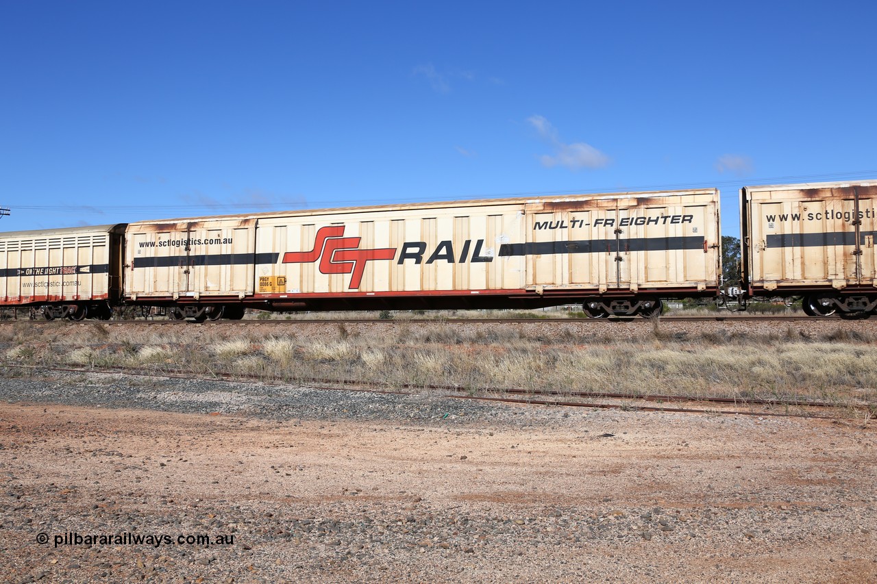 160522 2245
Parkeston, SCT train 6MP9 operating from Melbourne to Perth, PBGY type covered van PBGY 0086 Multi-Freighter, one of eighty units built by Gemco WA.
Keywords: PBGY-type;PBGY0086;Gemco-WA;