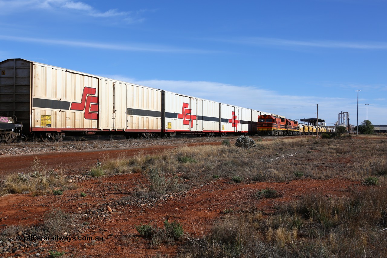 160523 2832
Parkeston, SCT train 7GP1 which operates from Parkes NSW (Goobang Junction) to Perth, PBHY type waggon PBHY 0010 Greater Freighter, one of thirty five units built by Gemco WA in 2005 with plain white doors.
Keywords: PBHY-type;PBHY0010;Gemco-WA;